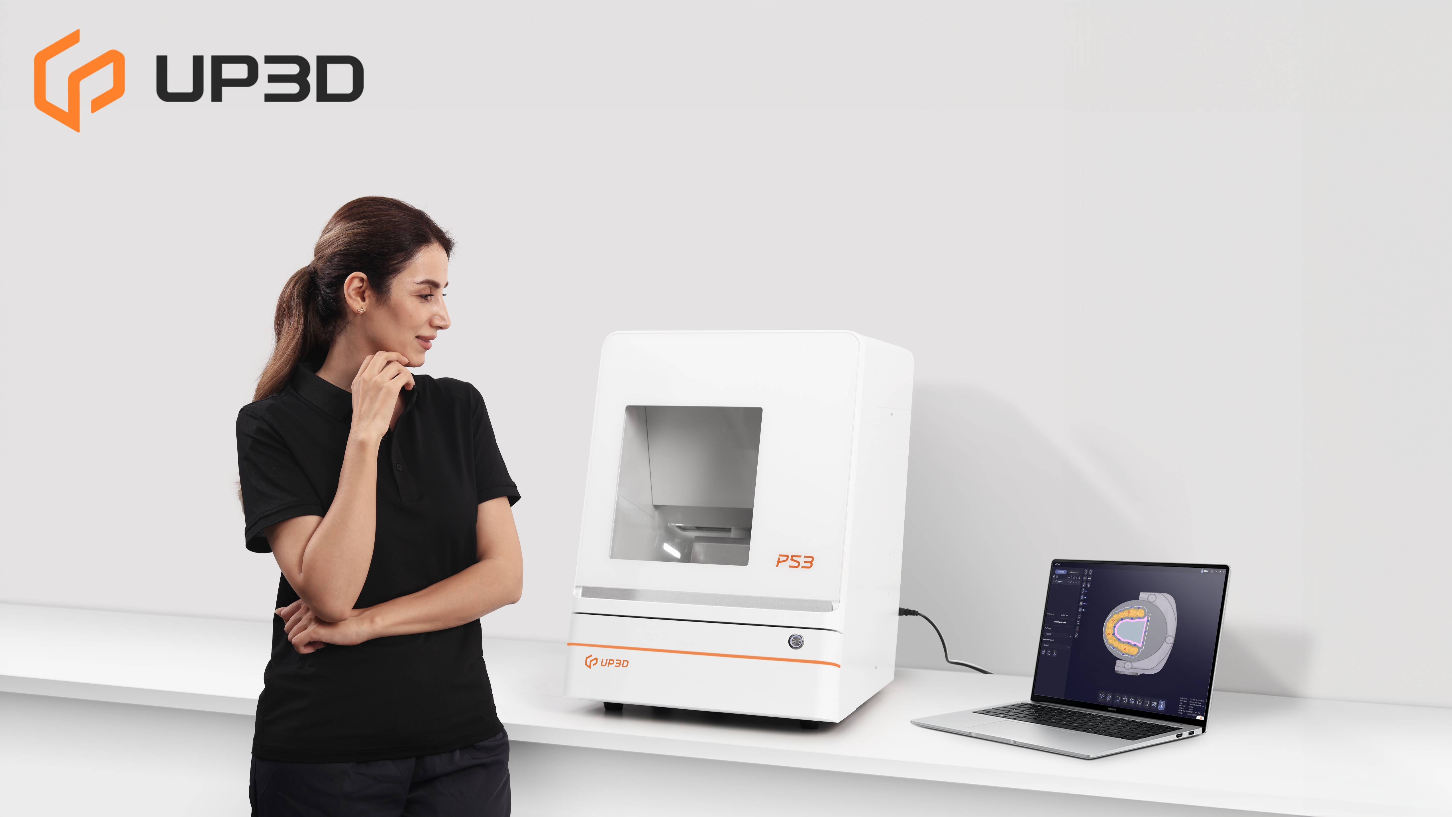 UP3D P53 dental milling machine connected with CAD/CAM software for precise daily lab production